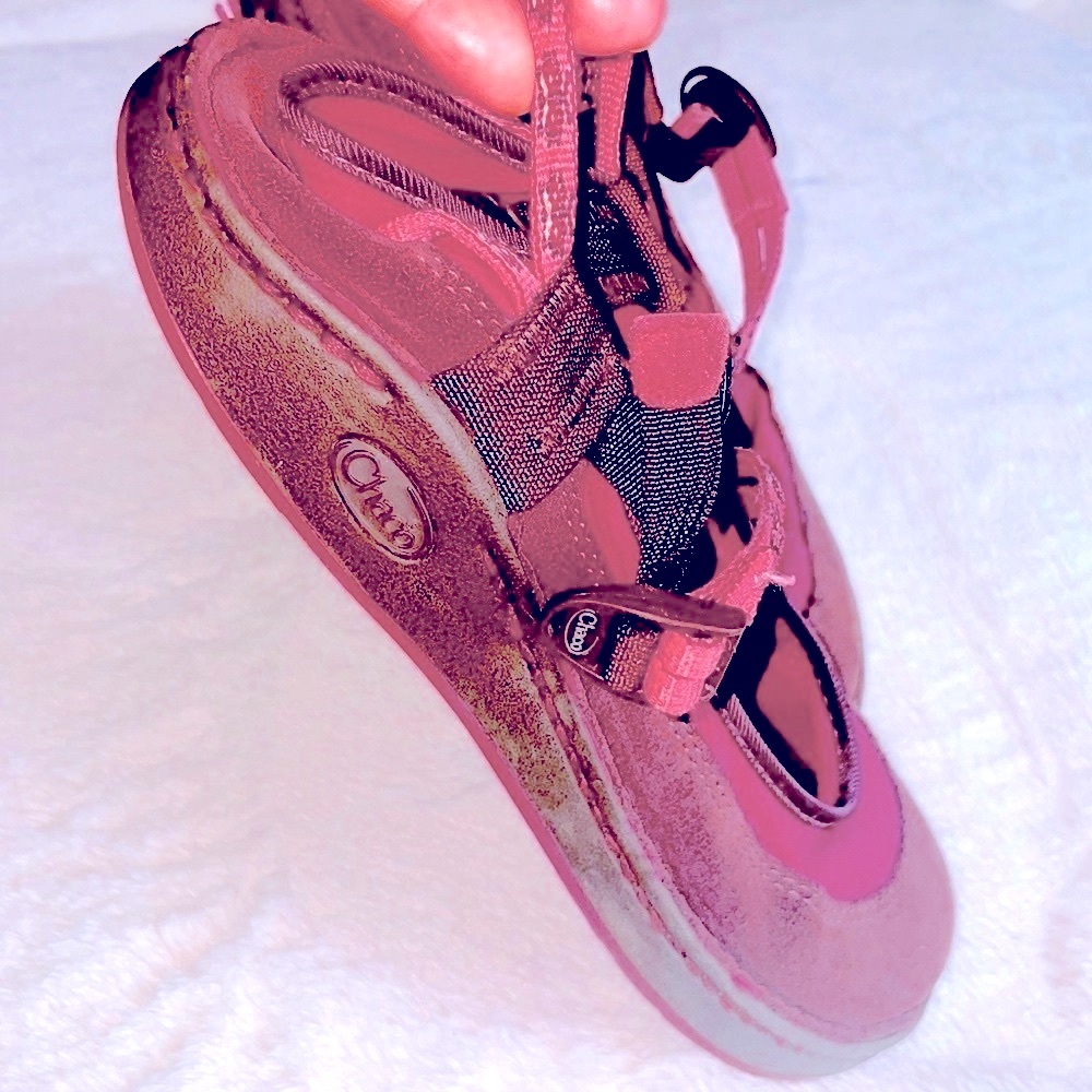 Chaco outdoor women’s walking hiking shoes brown pink size 9